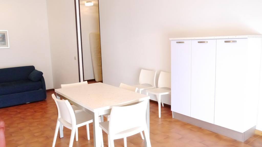 Residence Molo Лидо деле Национи Екстериор снимка